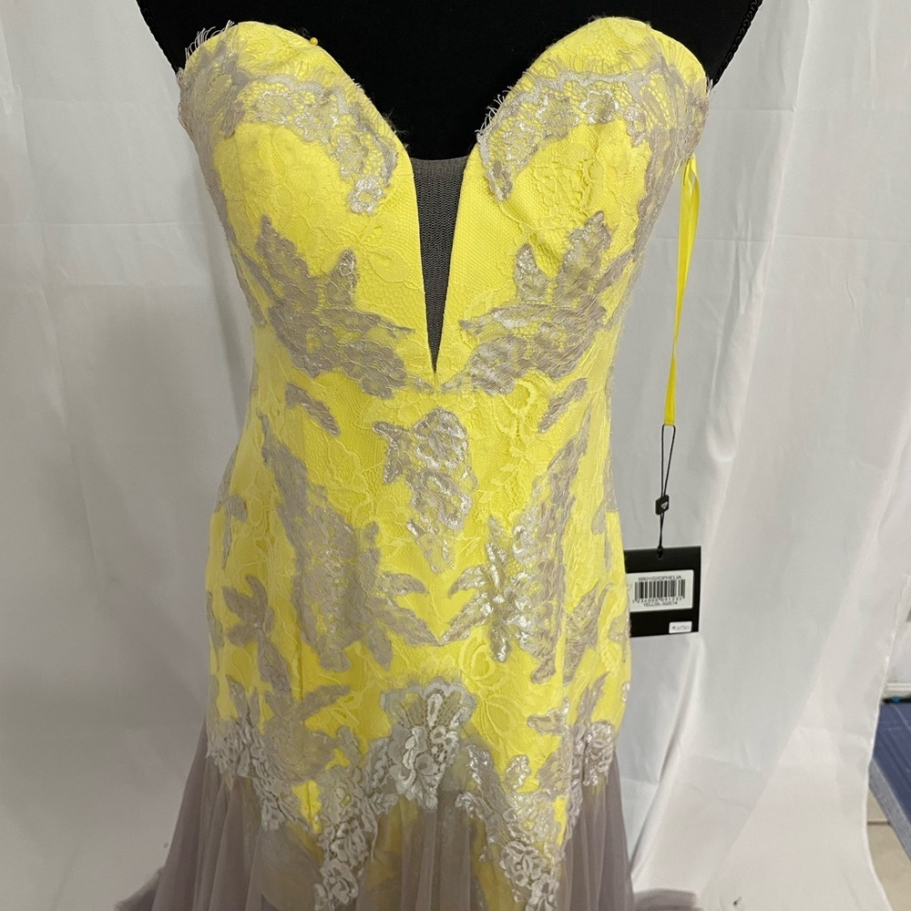 Forever Unique London | Yellow/Silver Prom/Pageant Gown | Size 10 | NWT